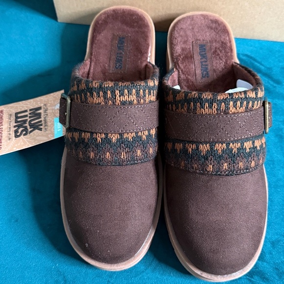Muk Luks Brown and Tan Slip-On Clogs - Picture 5 of 6